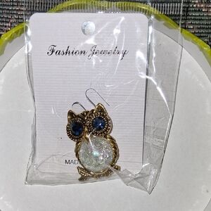 Fashion Jewelry Gold and Sapphire Owl Brooch